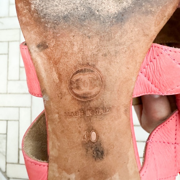 Chanel pink quilted sandals - Picture 4 of 4